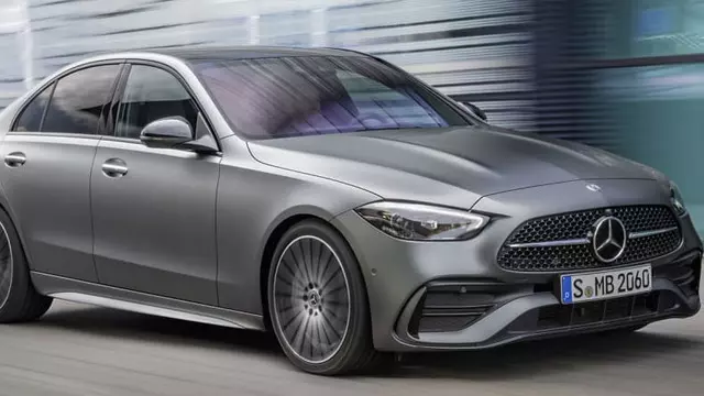 Mercedes-Benz AMG C63, 550 Beygirlik Motorla Gelebilir