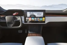 Yeni Tesla Model S'de 'The Witcher 3' Oynanabilecek