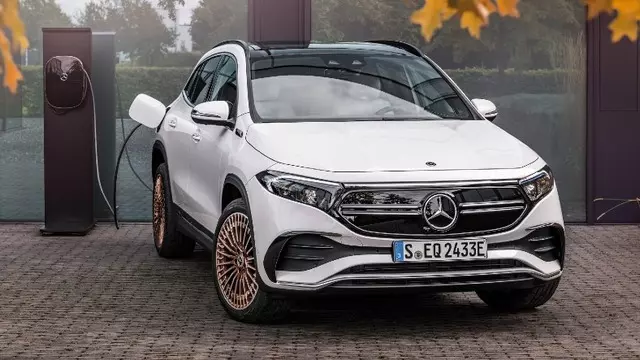 Mercedes-Benz, Yeni Elektrikli Otomobili EQA'yı Tanıttı