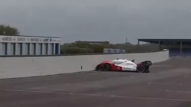Otonom Yarış Aracı, Daha Yarış Başlamadan Kaza Yaptı [Video]