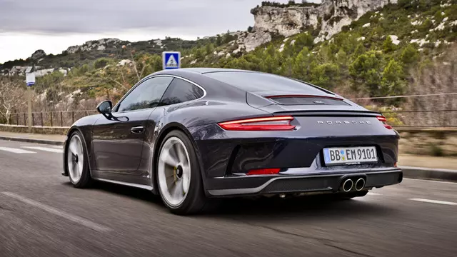 Yeni Porsche 911 GT3 Touring, Test Edilirken Görüntülendi