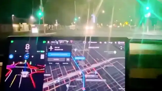 Tesla, Tam Otomatik Sürüş Sistemi Yazılımı Yayınladı 1 Tesla, Tam Otomatik Sürüş Sistemi Yazılımı Yayınladı