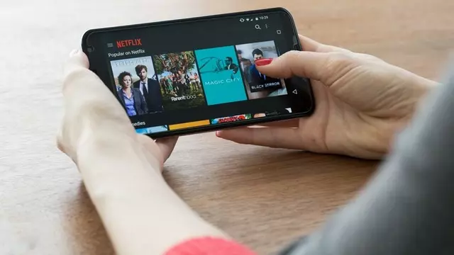 Netflix, Uygun Fiyatlı Bir Mobil Paket Test Ediyor
