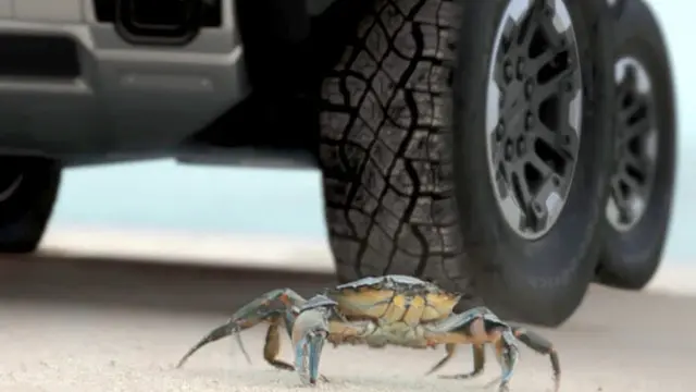 Elektrik Motorlu Hummer'ın Yengeç Modu Özelliği Yayınlandı 1 Elektrik Motorlu Hummer'ın Yengeç Modu Özelliği Gösterildi
