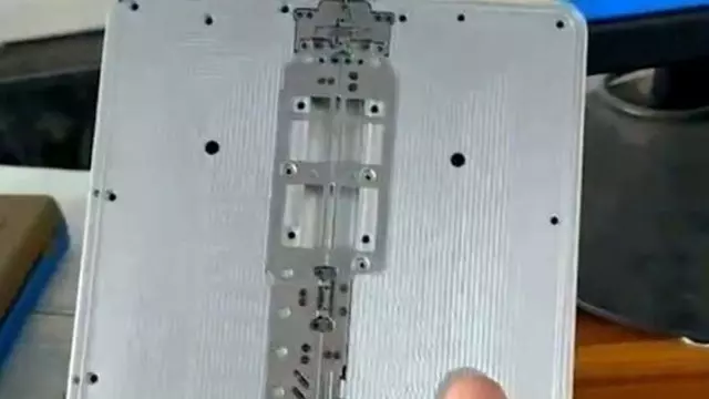 Xiaomi'nin Katlanabilir Ekranlı Telefonu Açığa Çıktı