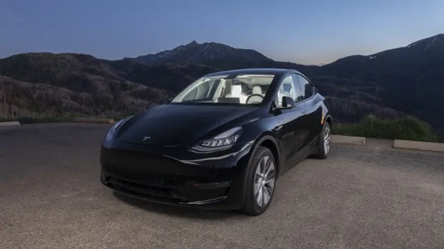 Tesla, Model Y Long Range RWD'nin Deneme Üretimine Başladı