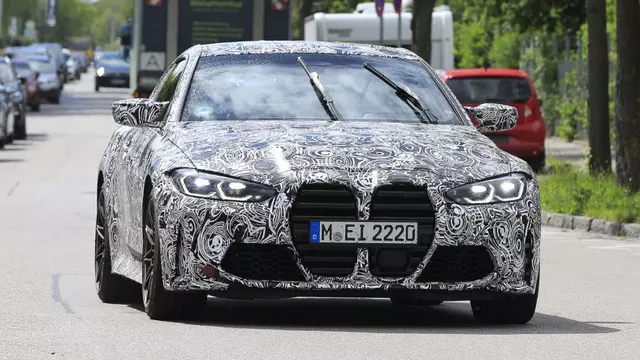 Yeni BMW M4'ün Dev Izgarası Ortaya Çıktı