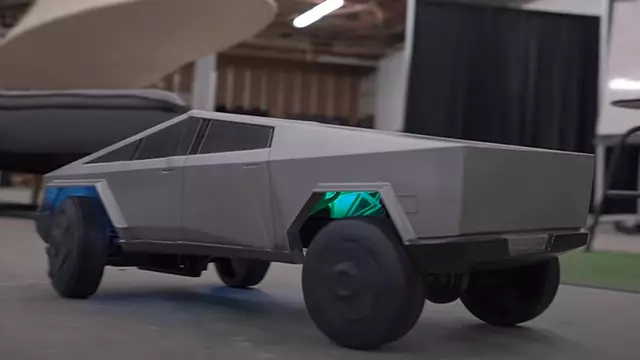 Tesla Cybertruck’ın Uzaktan Kumandalı Modelini Yapıldı
