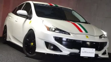 Toyota Prius, Modifiye Edilerek Bir Ferrari’ye Dönüştürüldü 2 Toyota Prius, Modifiye Edilerek Bir Ferrari’ye Dönüştürüldü