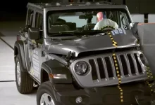 Jeep Wrangler, Çarpışma Testinde Bekleneni Veremedi (Video)