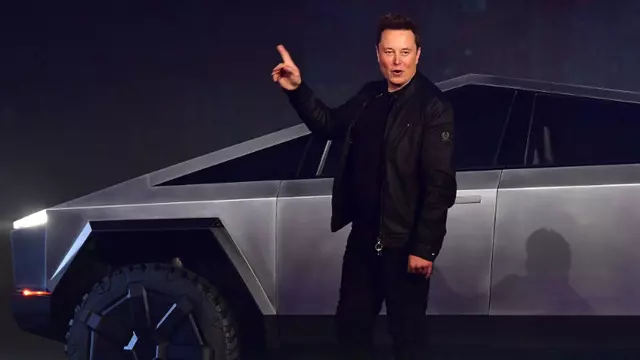 Elon Musk, Cybertruck’ın Yüzeceğini İddia Etti
