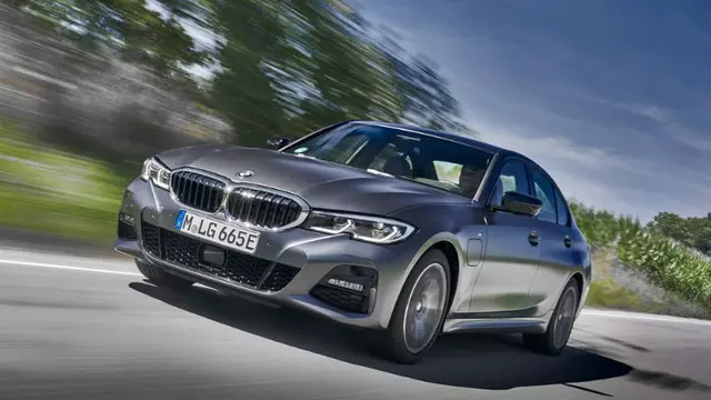 2021 BMW 330e'nin Elektrikli Kullanım Menzili Açıklandı