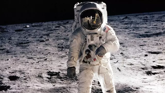 NASA: Ay'a Düşseniz Yanınıza Ne Alırsınız? 1 NASA: Ay'a Düşseniz Yanınıza Ne Alırsınız?