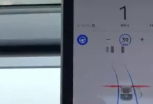 Tesla Autopilot İlk Kez Kırmızı Işıkta Otomatik Olarak Durdu