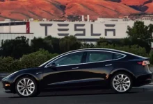 Tesla, Koronavirüs Salgını Nedeniyle Fabrikasını Kapatıyor