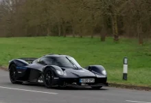 Aston Martin Valkyrie'nin Test Sürüşünden Fotoğraflar