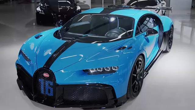Bugatti, Yeni Aracı Chiron Pur Sport'u Tanıttı (Video) 1 Bugatti, Yeni Aracı Chiron Pur Sport'u Tanıttı (Video)