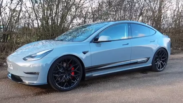 Suni Motor Sesi ile Lamborghini'ye Dönüşen Tesla Model 3 1 Yapay Motor Sesi ile Lamborghini'ye Dönüşen Tesla Model 3