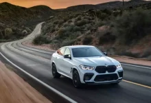 2020 BMW X6 M, Mineral Beyazı Rengiyle Yollarda