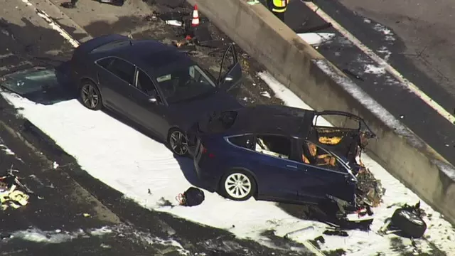 Tesla Kazasında, Sürücünün Telefonla Oynadığı Doğrulandı