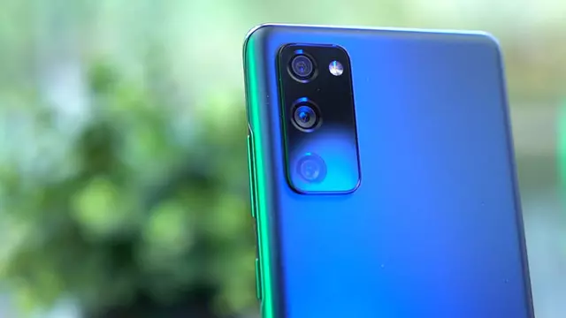 Amiral Gemisi Samsung Galaxy S20 FE İncelemesi