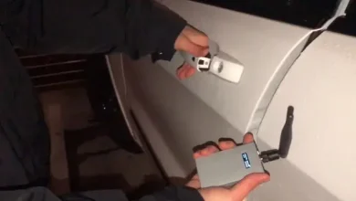 Otomobillerin Kapılarını Saniyeler İçinde Açabilen Cihaz