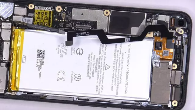 Google'ın Yeni Amiral Gemisi Pixel 5 Parçalarına Ayrıldı