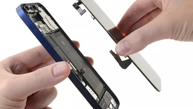 iFixit, iPhone 12 ve iPhone 12 Pro'yu Parçalarına Ayırdı