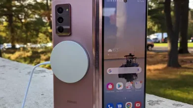 Samsung Galaxy Z Fold2, MagSafe ile Şarj Edilirken Göründü