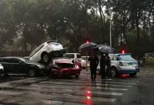 Tesla'nın Sağlamlığını Gösteren Korkunç Kaza Görüntüleri