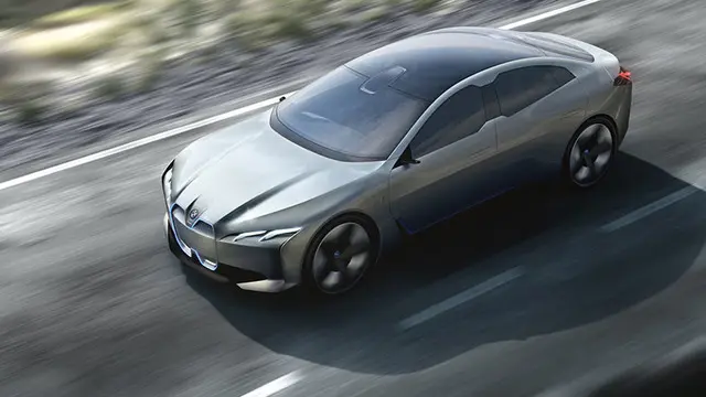 BMW i4, Tesla Model 3'ten Daha İyi Menzile Sahip Olacak