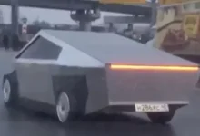 Tesla Cybertruck Kopyası Bir Araç Rusya'da Yola Çıktı
