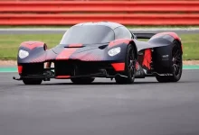 Aston Martin Valkyrie İlk Kez Yakından Görüntülendi (Video)