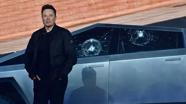 Tesla Cybertruck'ı Tiye Alan Markaların Yaptığı Paylaşımlar