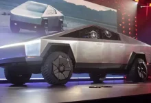 Elon Musk, Cybertruck’ın Camının Neden Kırıldığını Açıkladı