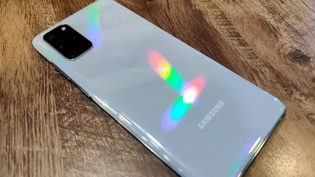 Samsung Galaxy F Serisi Telefonlarını Duyurmaya Hazırlanıyor