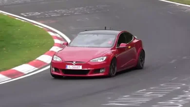 Yeni Tesla Model S, Nurburgring Pistinde Görüldü (Video)
