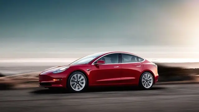 Tesla'nın, BMW ve Mercedes'i Kara Kara Düşündüren Başarısı