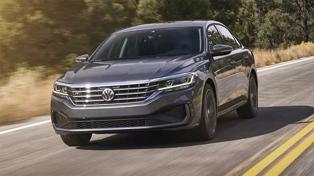 Yeni Volkswagen Passat'lar Türkiye'de Satışa Çıktı 1 Yeni Volkswagen Passat'lar Türkiye'de Satışa Çıktı