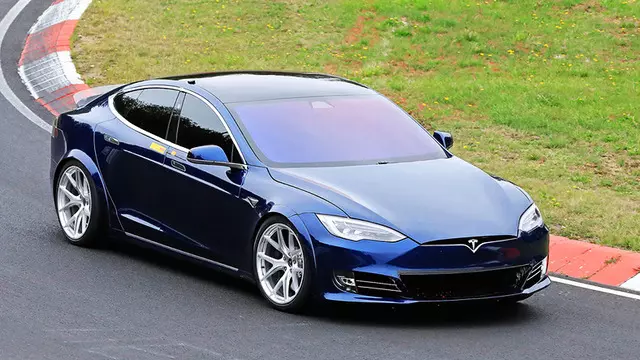 Tesla, Nürburgring Pistinde Rekor Kırmaya Hazırlanıyor