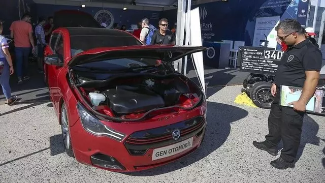 Teknofest’te Milli İmkanlarla Üretilen Otomobiller Tanıtıldı