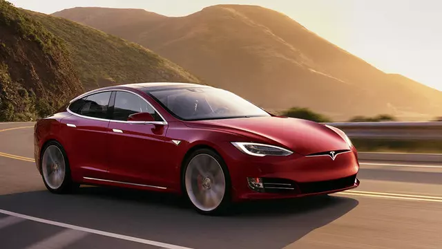 Tesla Model S, Dünyanın En Hızlı Dört Kapılı Otomobili Oldu