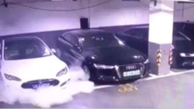 Tesla: "Tek Batarya Modülü Yangına Sebep Oldu"