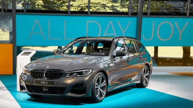 BMW'nin Hız Sabitleyicisi Aracı Kırmızı Işıklarda Durduracak