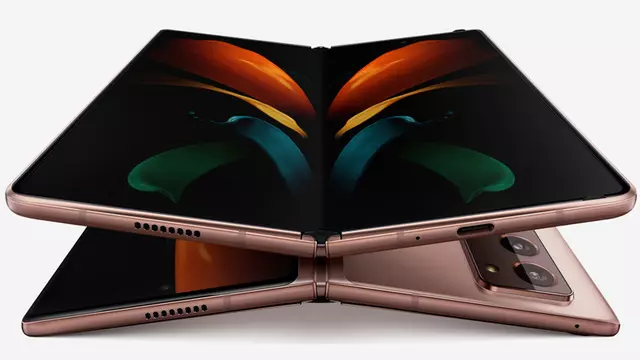 Galaxy Z Fold 2'nin Duvar Kağıtları Gün Yüzüne Çıktı
