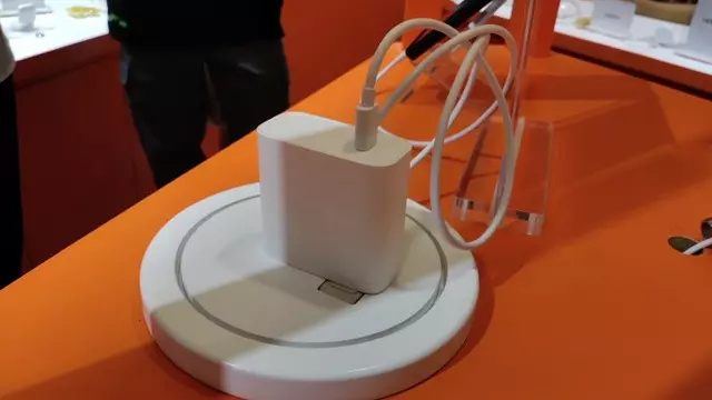 OPPO, 125 Watt Hızlı Şarj Teknolojisini Test Etti (Video)