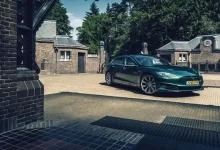 Tesla Cenevre'de Model S'in Aşırı Pahalı Sürümünü Tanıtacak