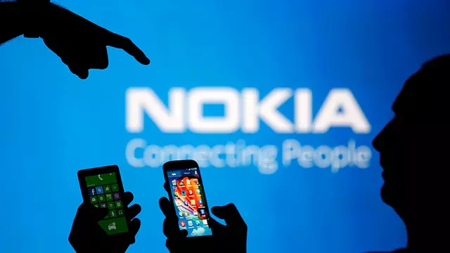 Nokia Katlanabilir Akıllı Telefon Üretebilir