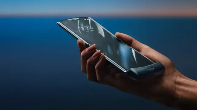 Katlanabilir Telefon Motorola Razr'ın Yeni Modeli Geliyor