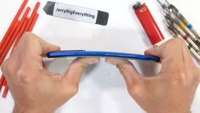 Bir YouTuber, OnePlus 8 Pro'yu Parçalarına Ayırdı (Video)